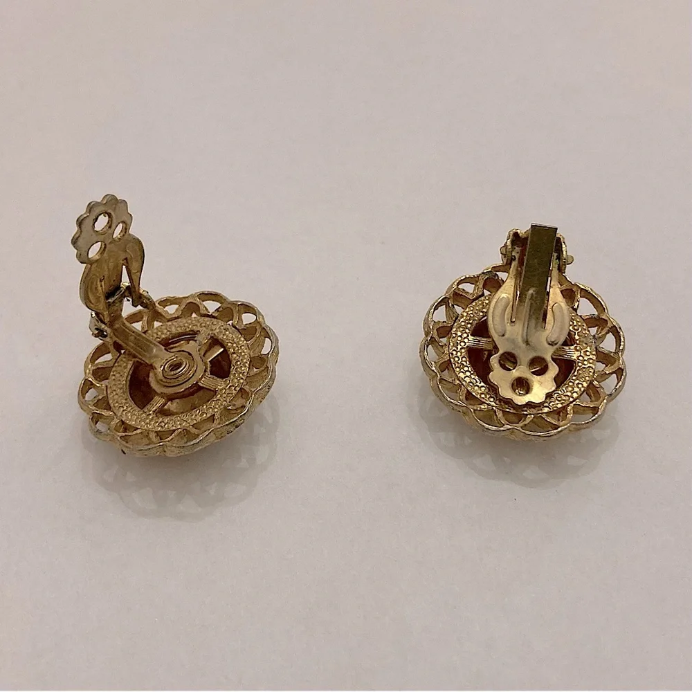 ⭐️ Vintage Gold Circle Paddle-Back Clip-On Stud Earrings